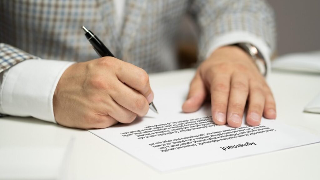 Contrat PAC : modèle de contrat à télécharger en PDF