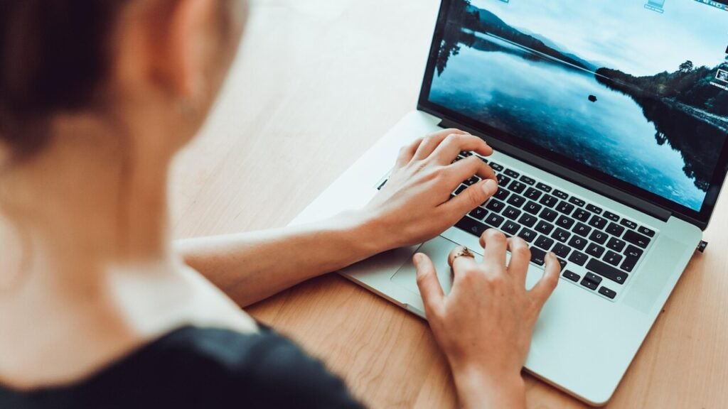 Modèle contrat de travail employé à domicile en PDF à télécharger gratuitement