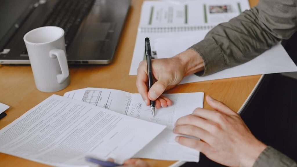 Télécharger le contrat de travail ctt en modèle PDF editable
